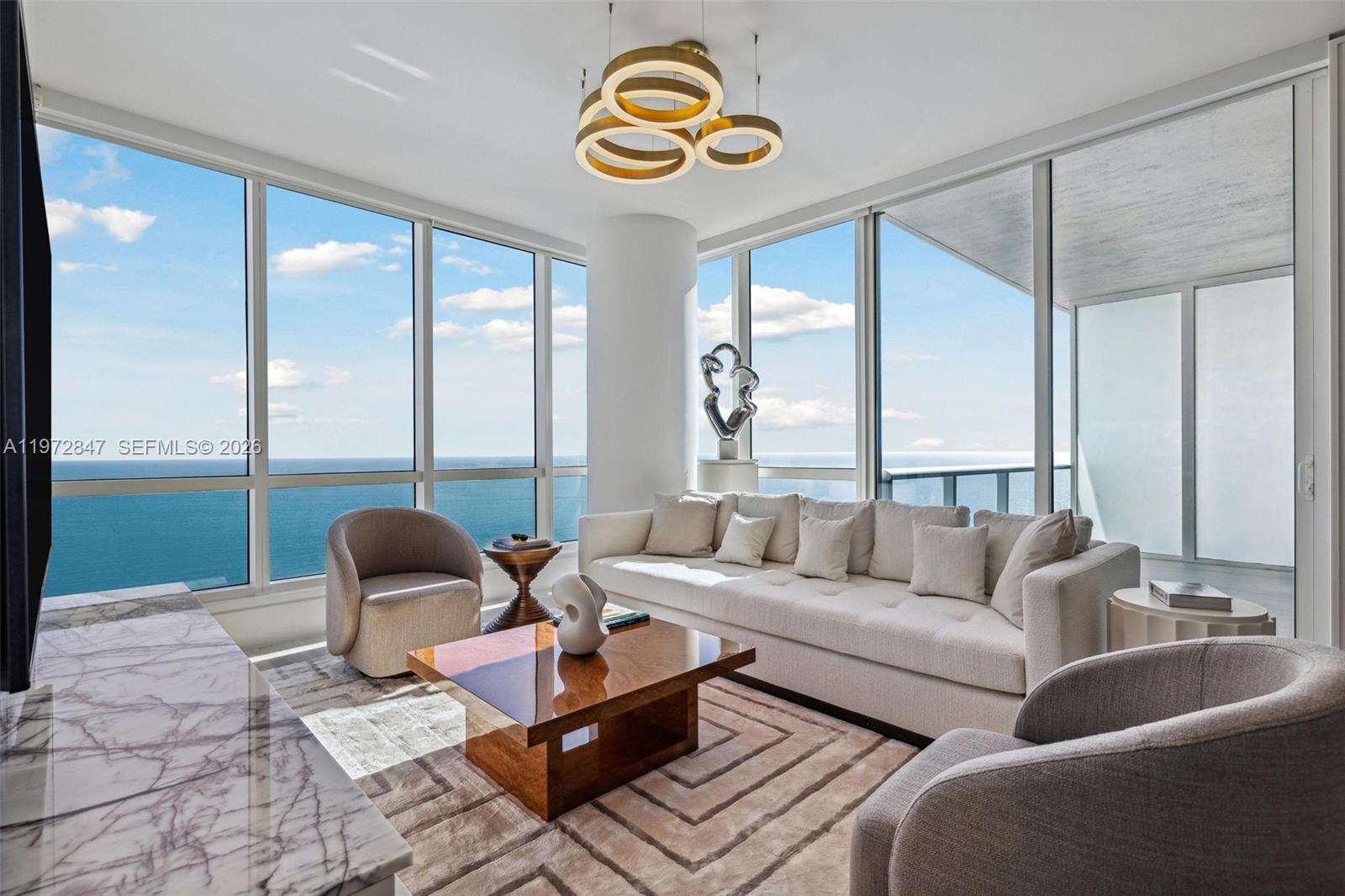 100 S Pointe Dr #3905, Miami Beach FL 33139