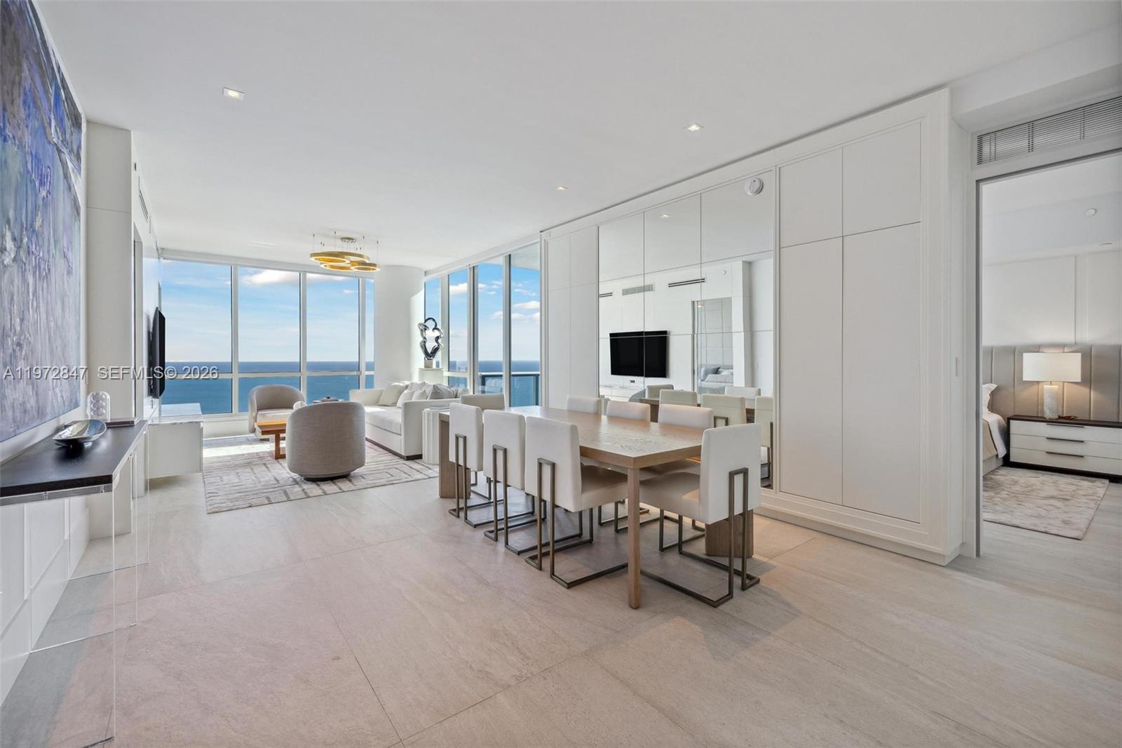 100 S Pointe Dr #3905, Miami Beach FL 33139
