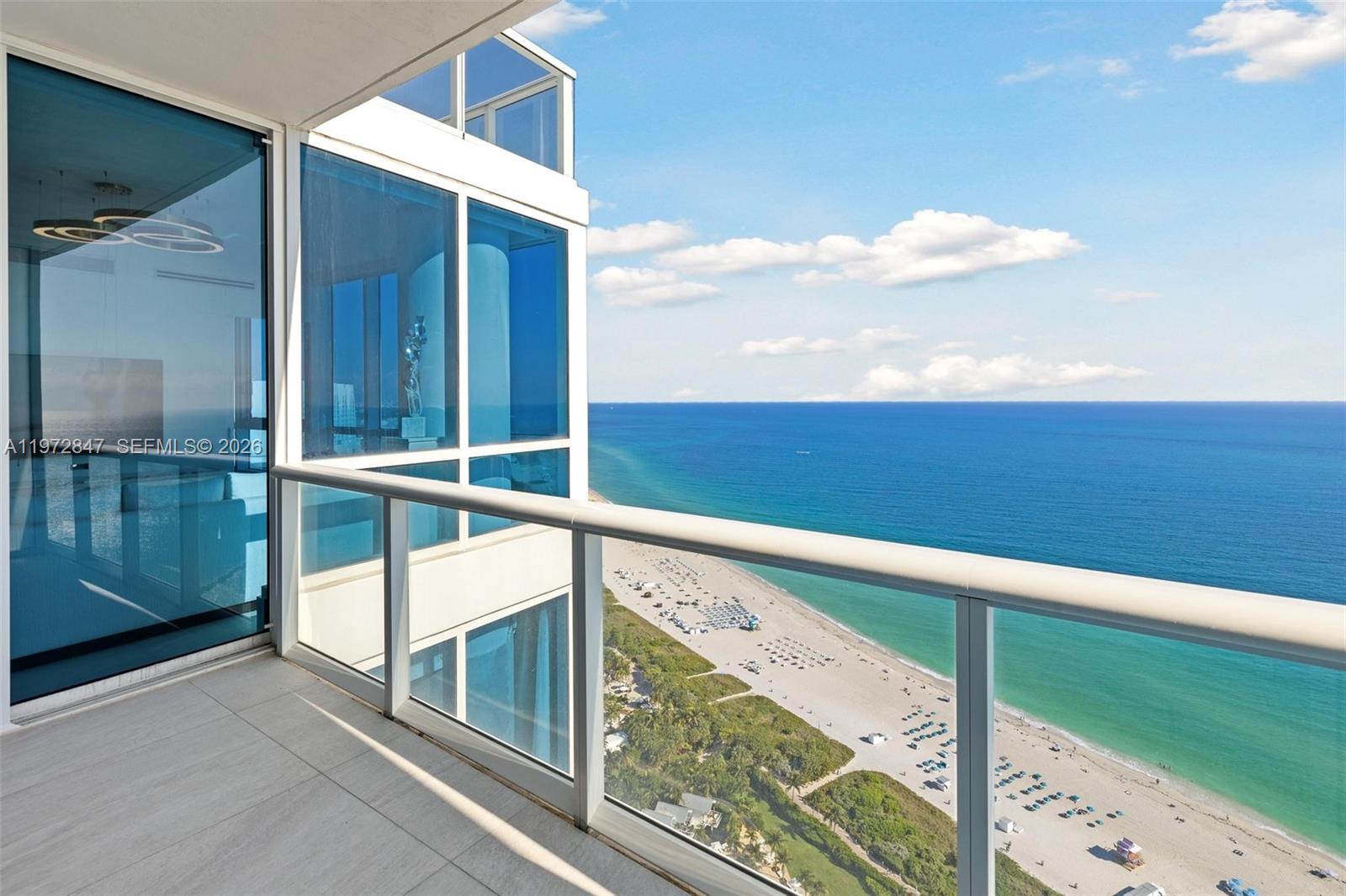 100 S Pointe Dr #3905, Miami Beach FL 33139