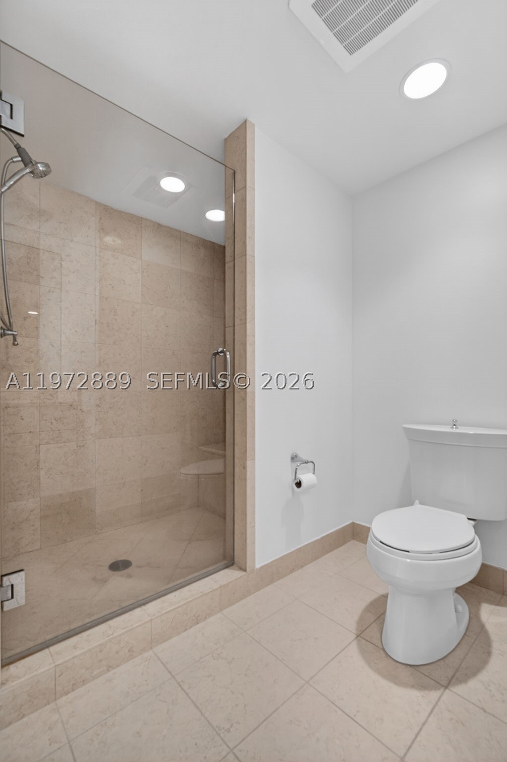20000 E Country Club Dr #714, Aventura FL 33180