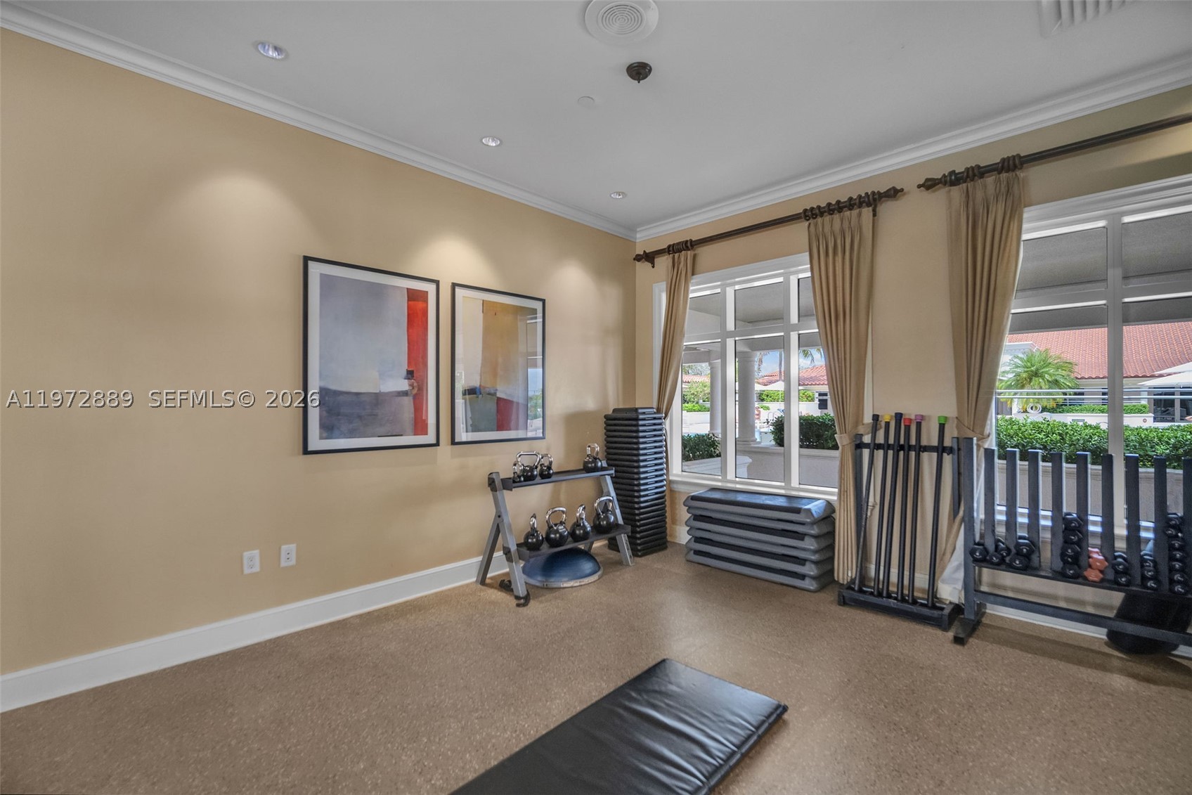 20000 E Country Club Dr #714, Aventura FL 33180