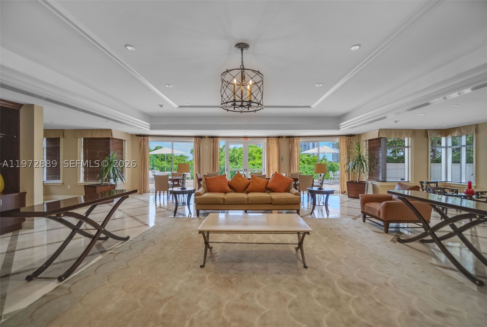 20000 E Country Club Dr #714, Aventura FL 33180