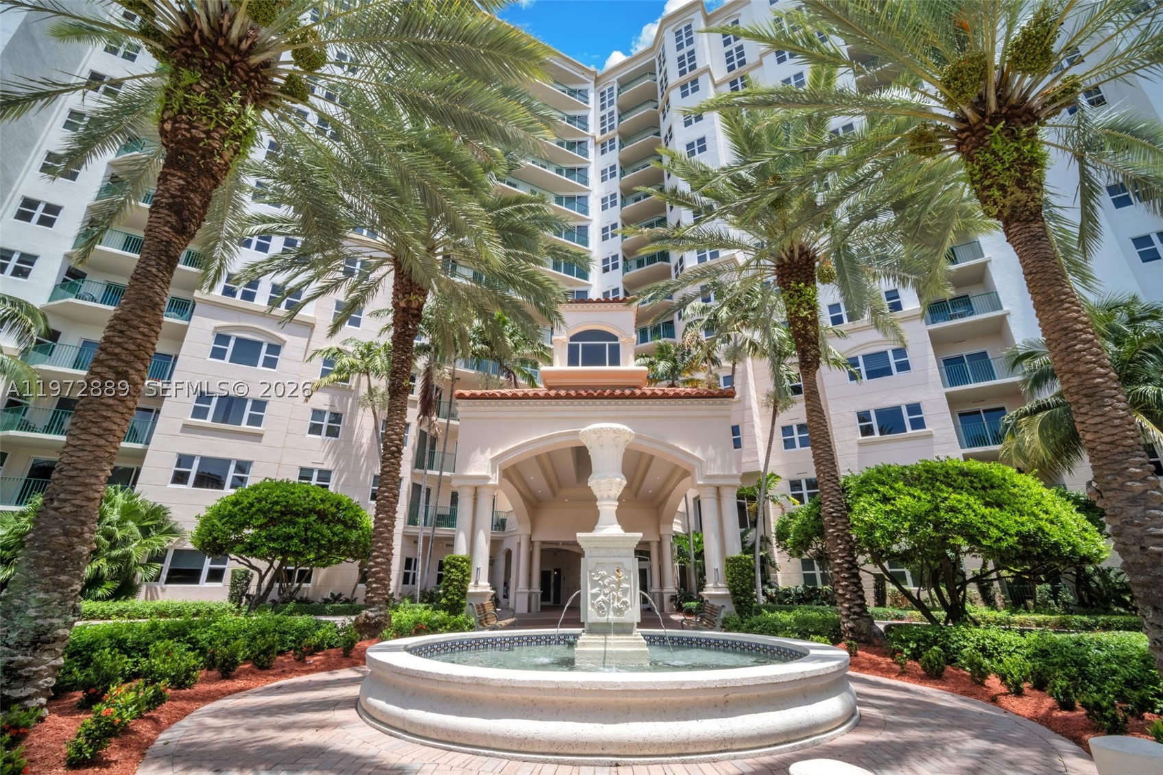 20000 E Country Club Dr #714, Aventura FL 33180