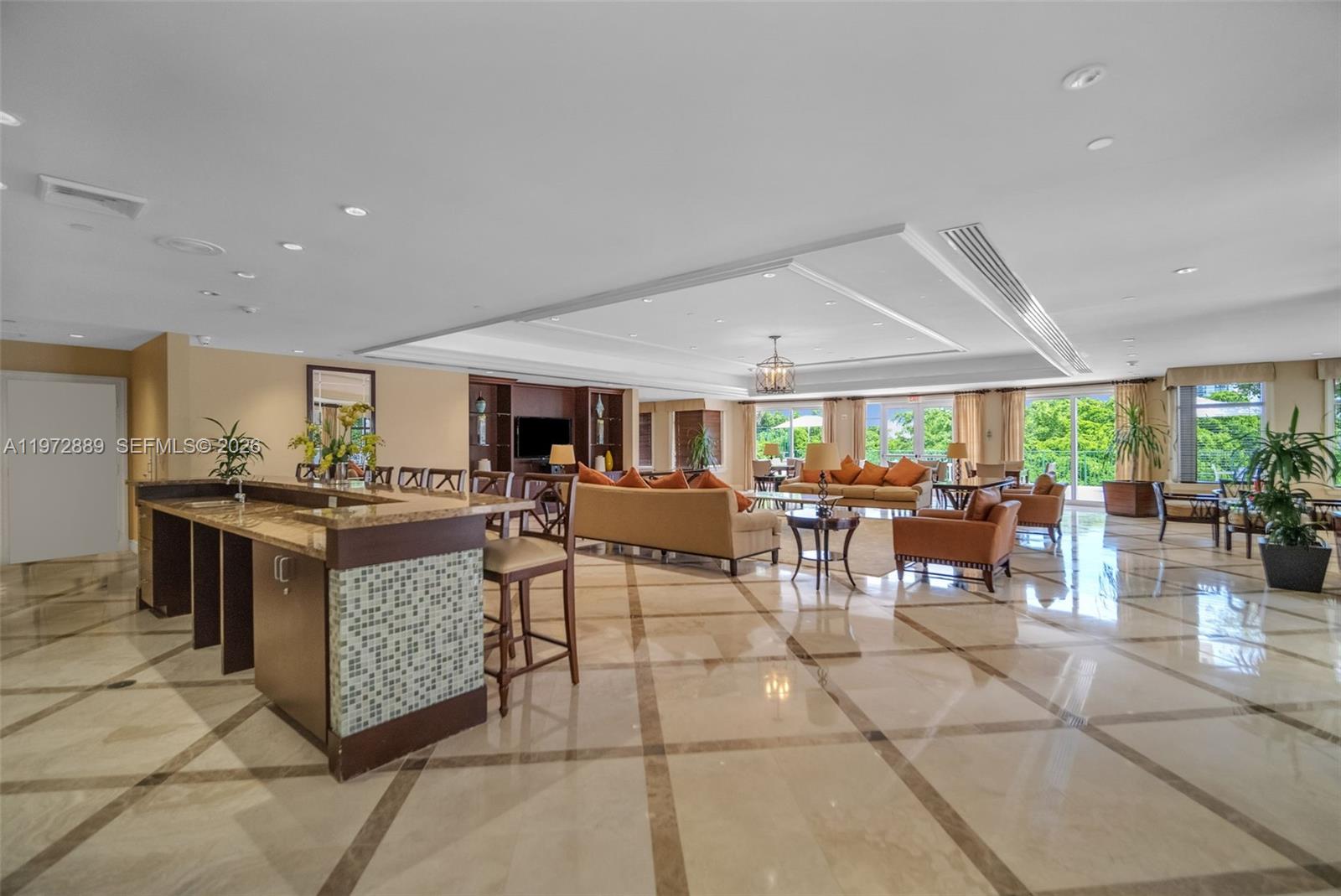 20000 E Country Club Dr #714, Aventura FL 33180