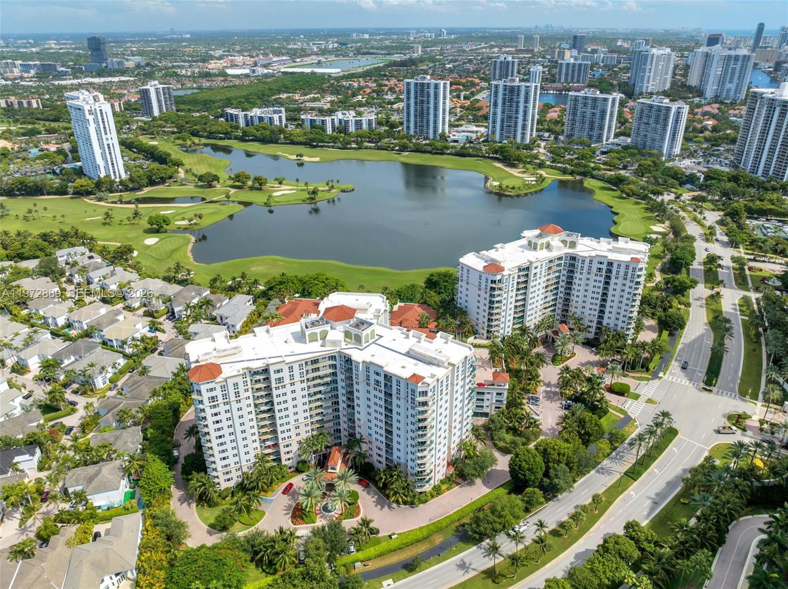 20000 E Country Club Dr #714, Aventura FL 33180