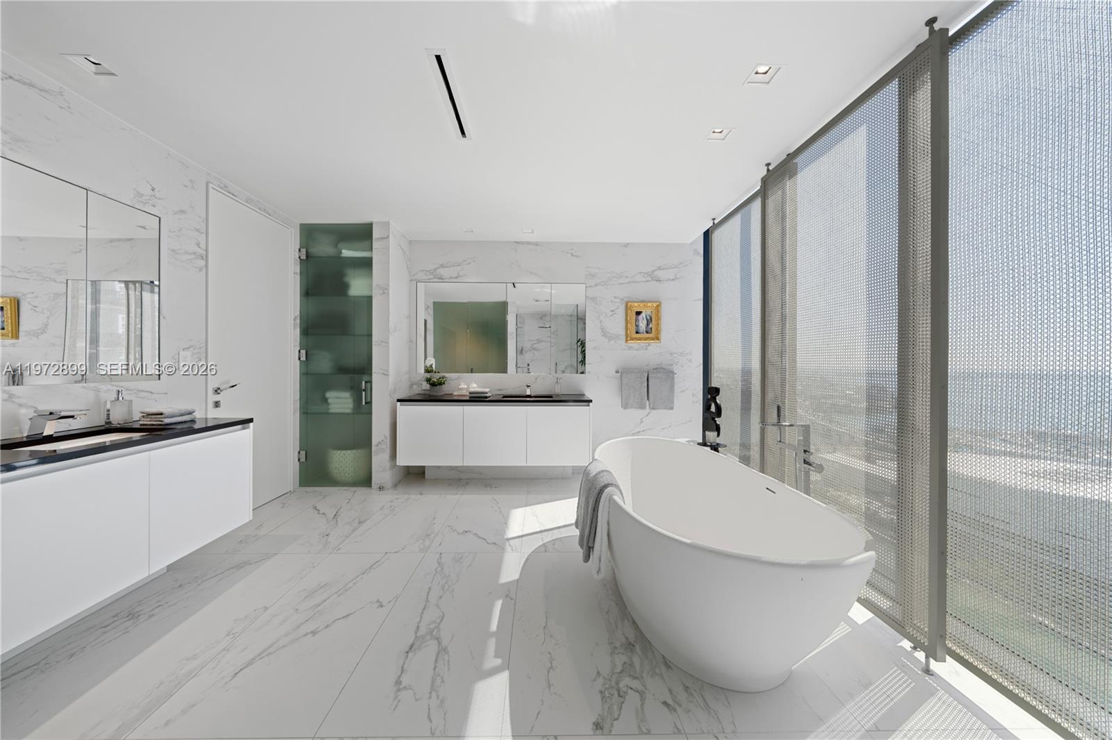 1000 Biscayne Blvd #3201, Miami FL 33132