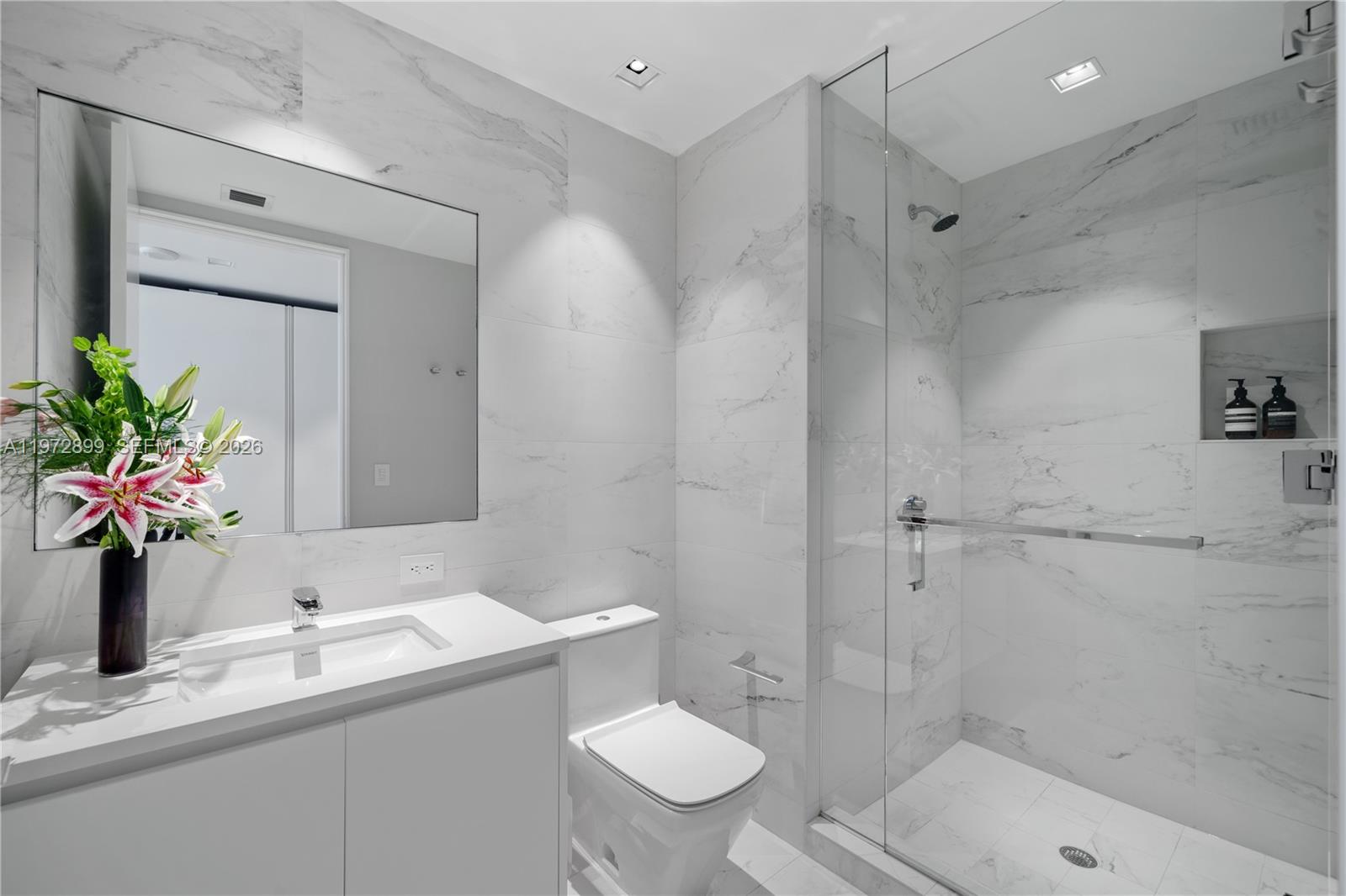 1000 Biscayne Blvd #3201, Miami FL 33132