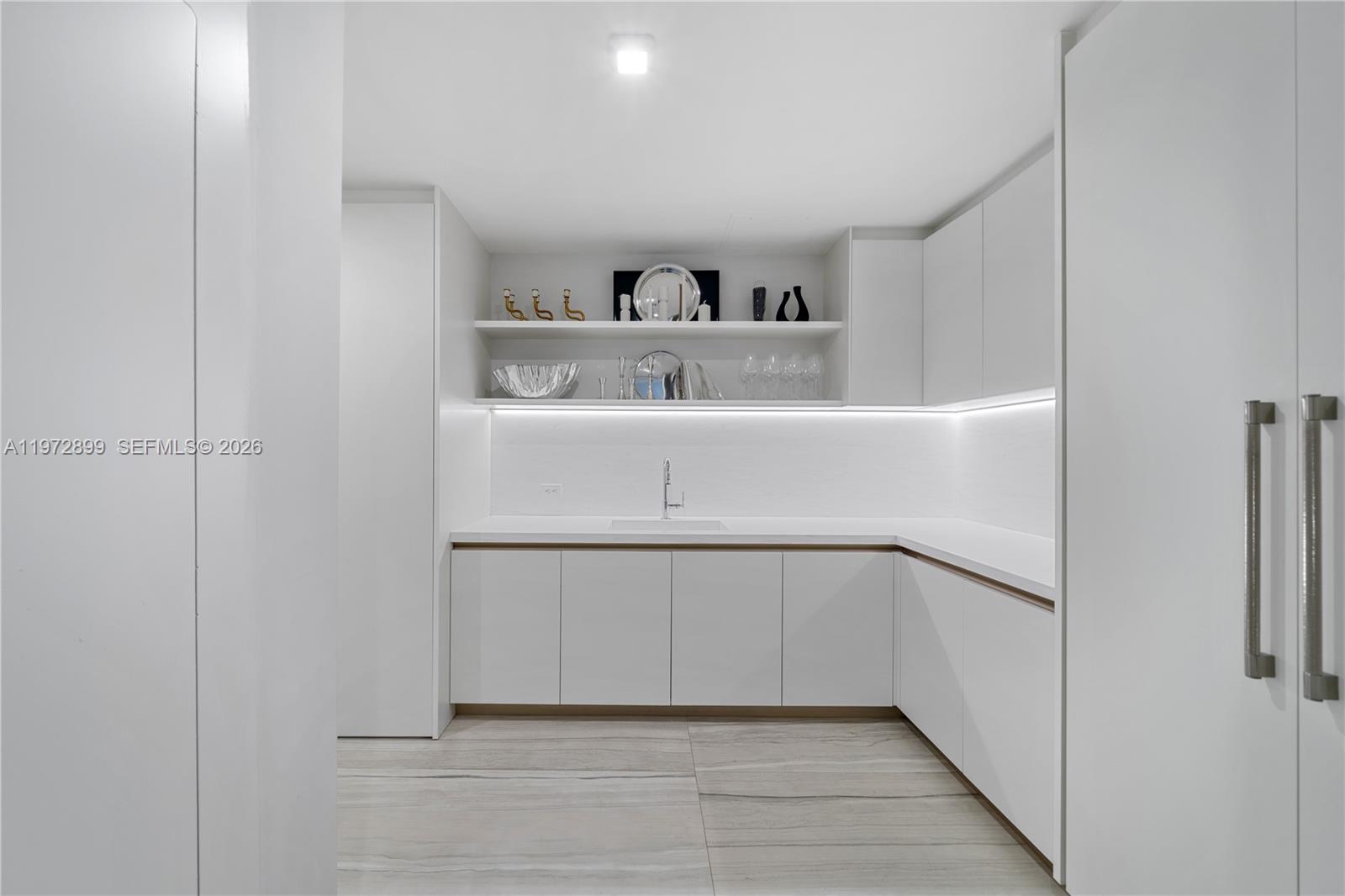1000 Biscayne Blvd #3201, Miami FL 33132