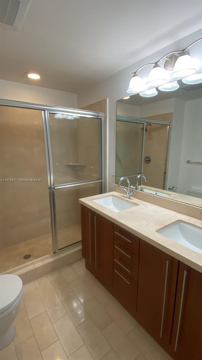 1111 SW 1st Ave #2016-N, Miami FL 33130