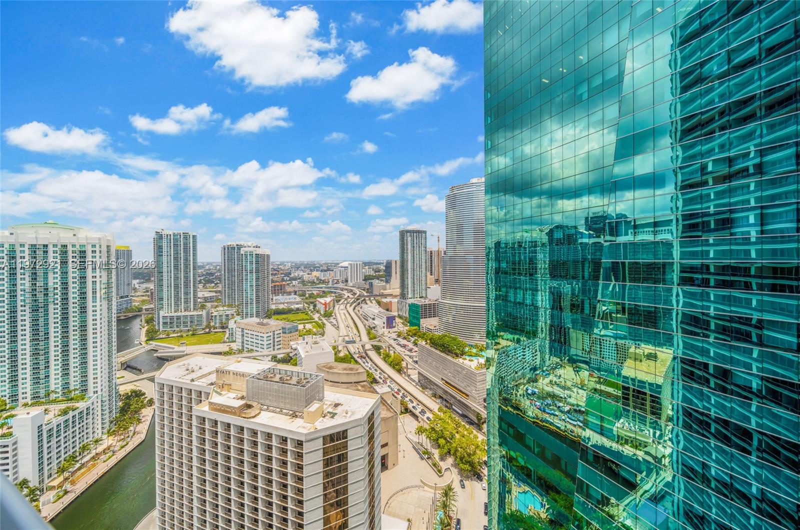 200 Biscayne Boulevard Way #3811, Miami FL 33131