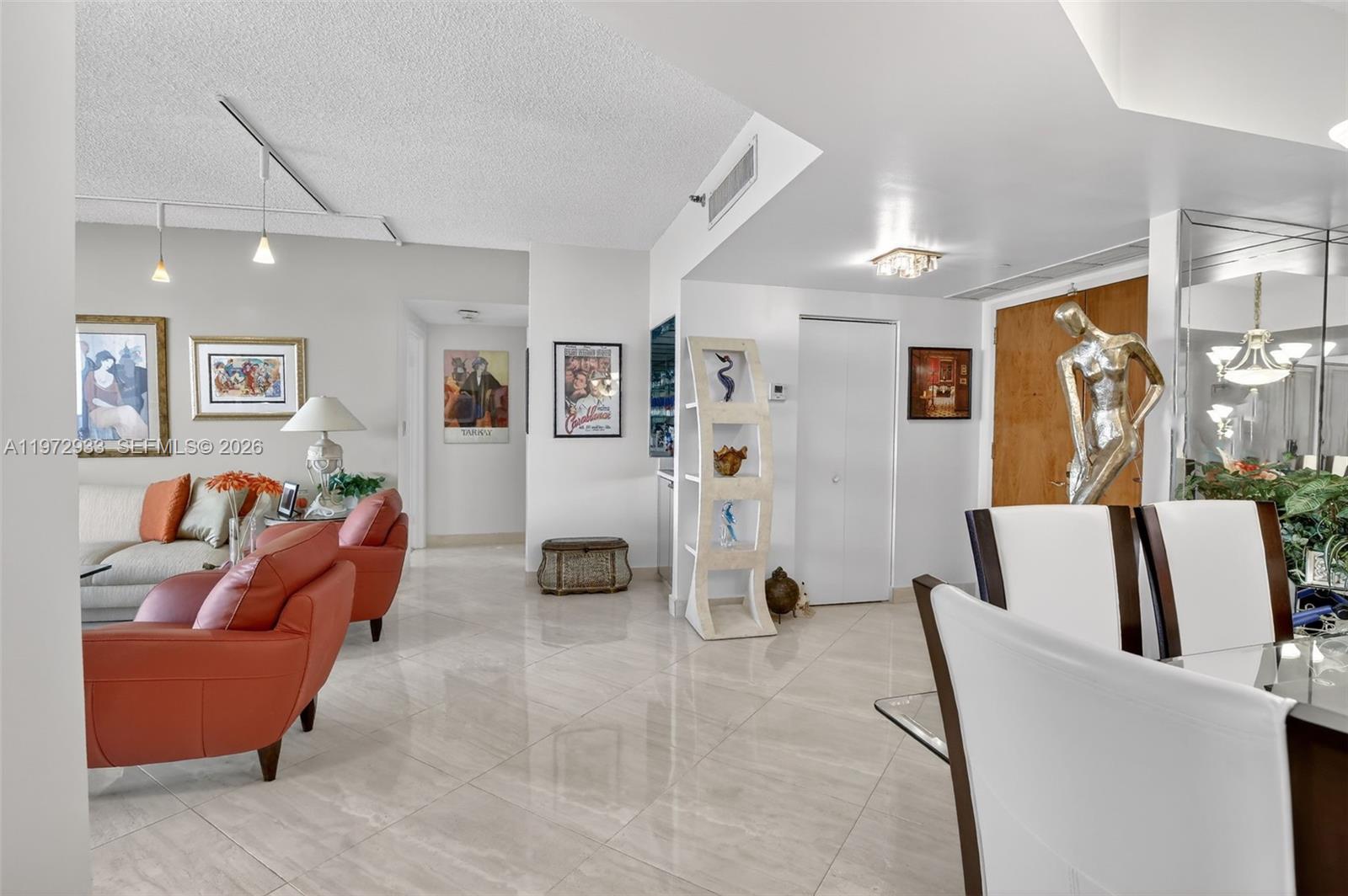20281 E Country Club Dr #2403, Aventura FL 33180