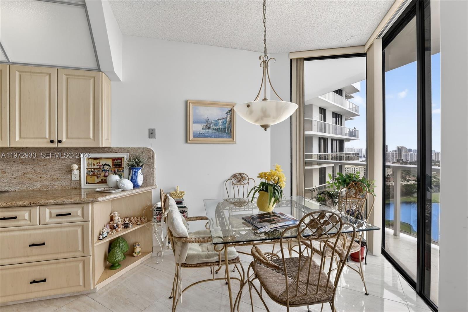 20281 E Country Club Dr #2403, Aventura FL 33180