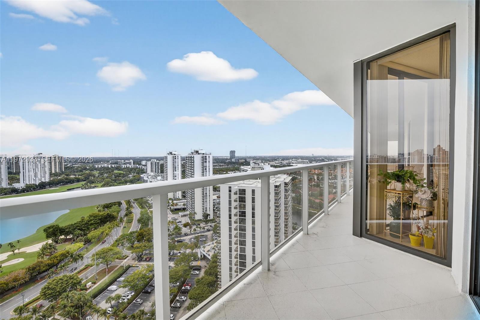 20281 E Country Club Dr #2403, Aventura FL 33180