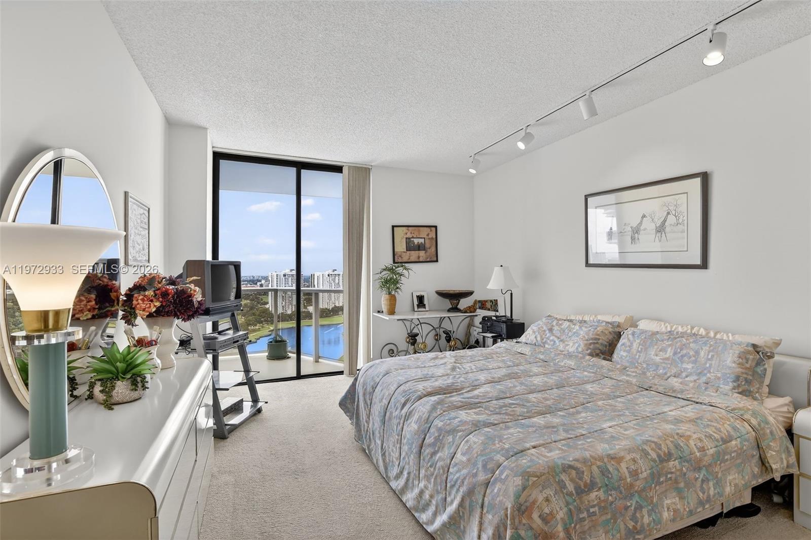 20281 E Country Club Dr #2403, Aventura FL 33180