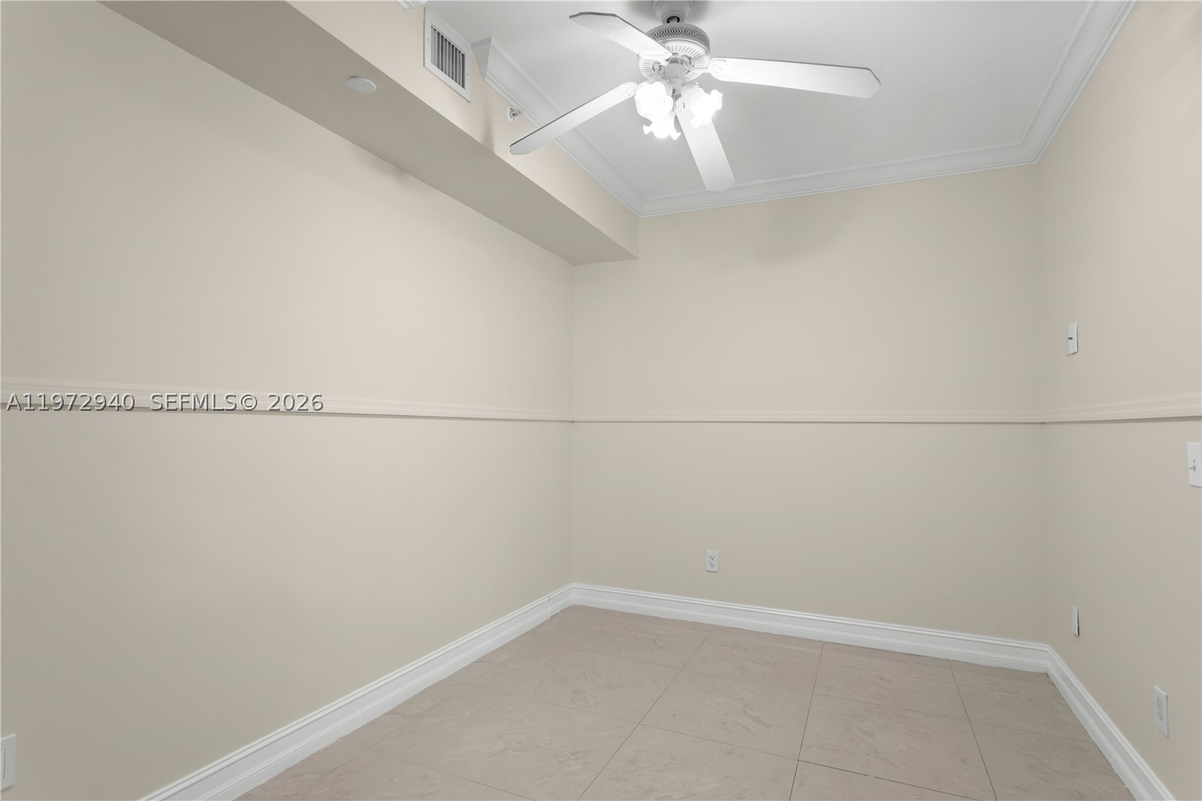 4775 Collins Ave #1006, Miami Beach FL 33140