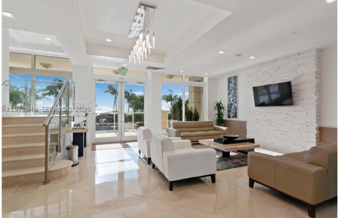 4775 Collins Ave #1006, Miami Beach FL 33140