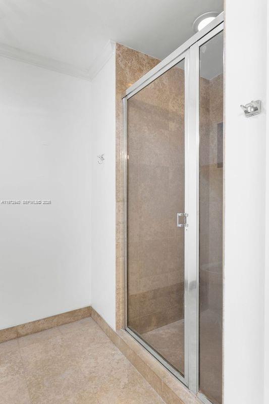 4775 Collins Ave #1006, Miami Beach FL 33140