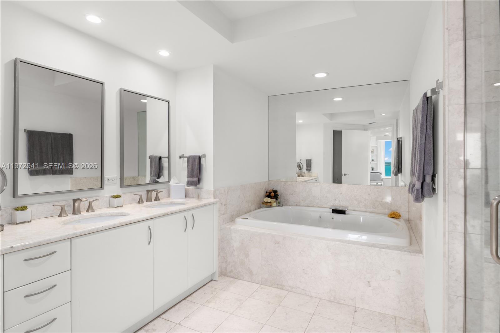 1331 Brickell Bay Dr #1901, Miami FL 33131