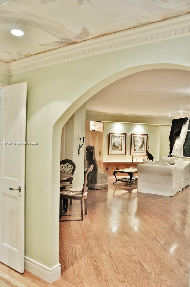 1 Century Ln #310, Miami Beach FL 33139