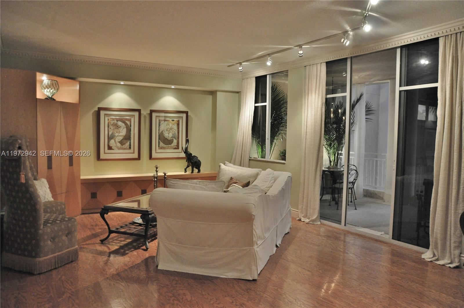 1 Century Ln #310, Miami Beach FL 33139