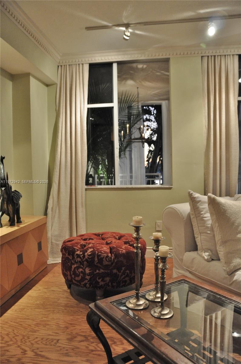 1 Century Ln #310, Miami Beach FL 33139