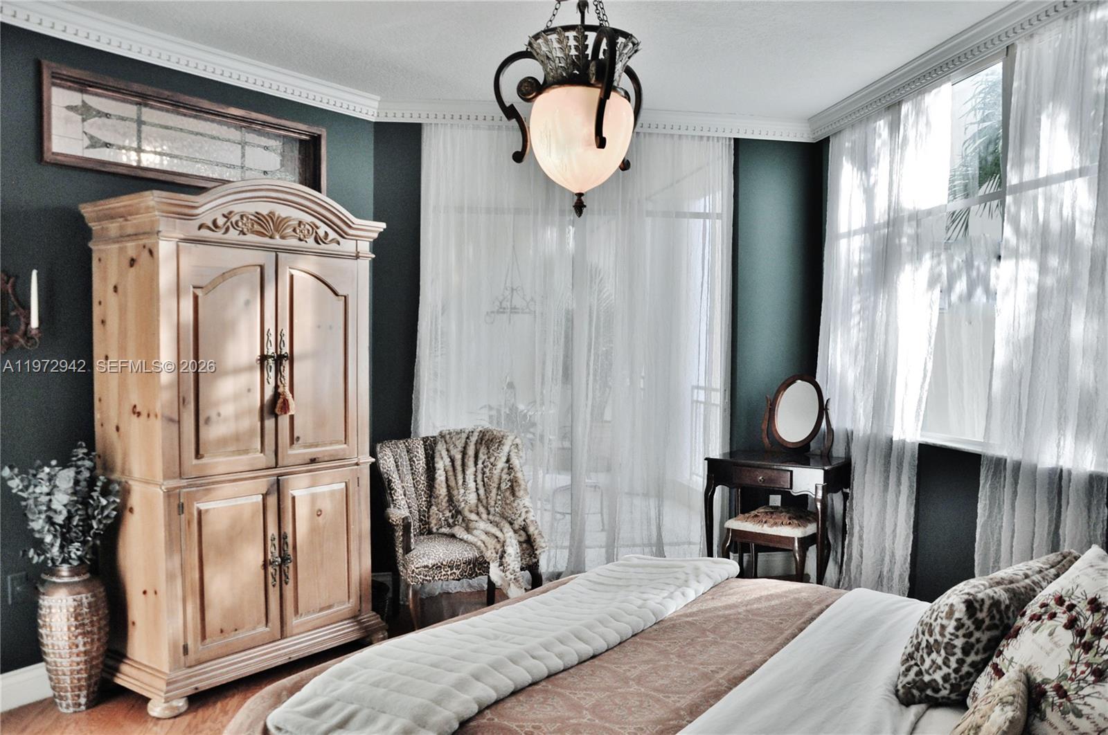 1 Century Ln #310, Miami Beach FL 33139