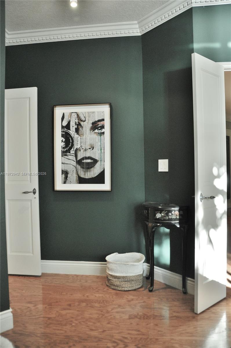 1 Century Ln #310, Miami Beach FL 33139