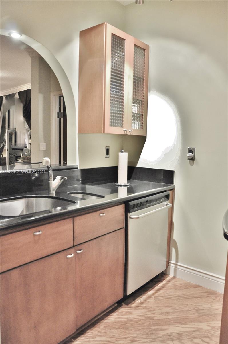 1 Century Ln #310, Miami Beach FL 33139