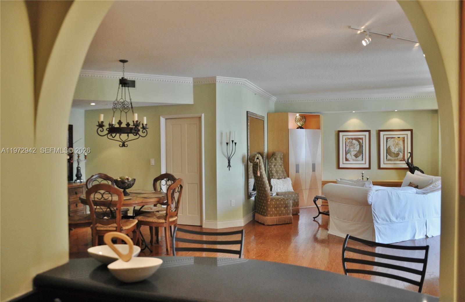 1 Century Ln #310, Miami Beach FL 33139