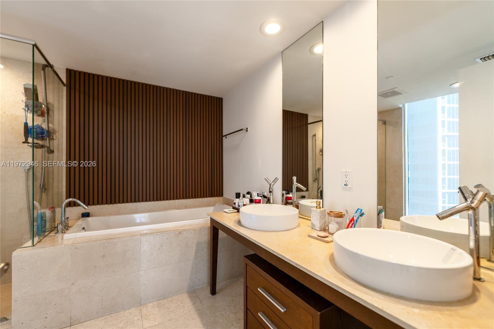 495 Brickell Ave #3211, Miami FL 33131