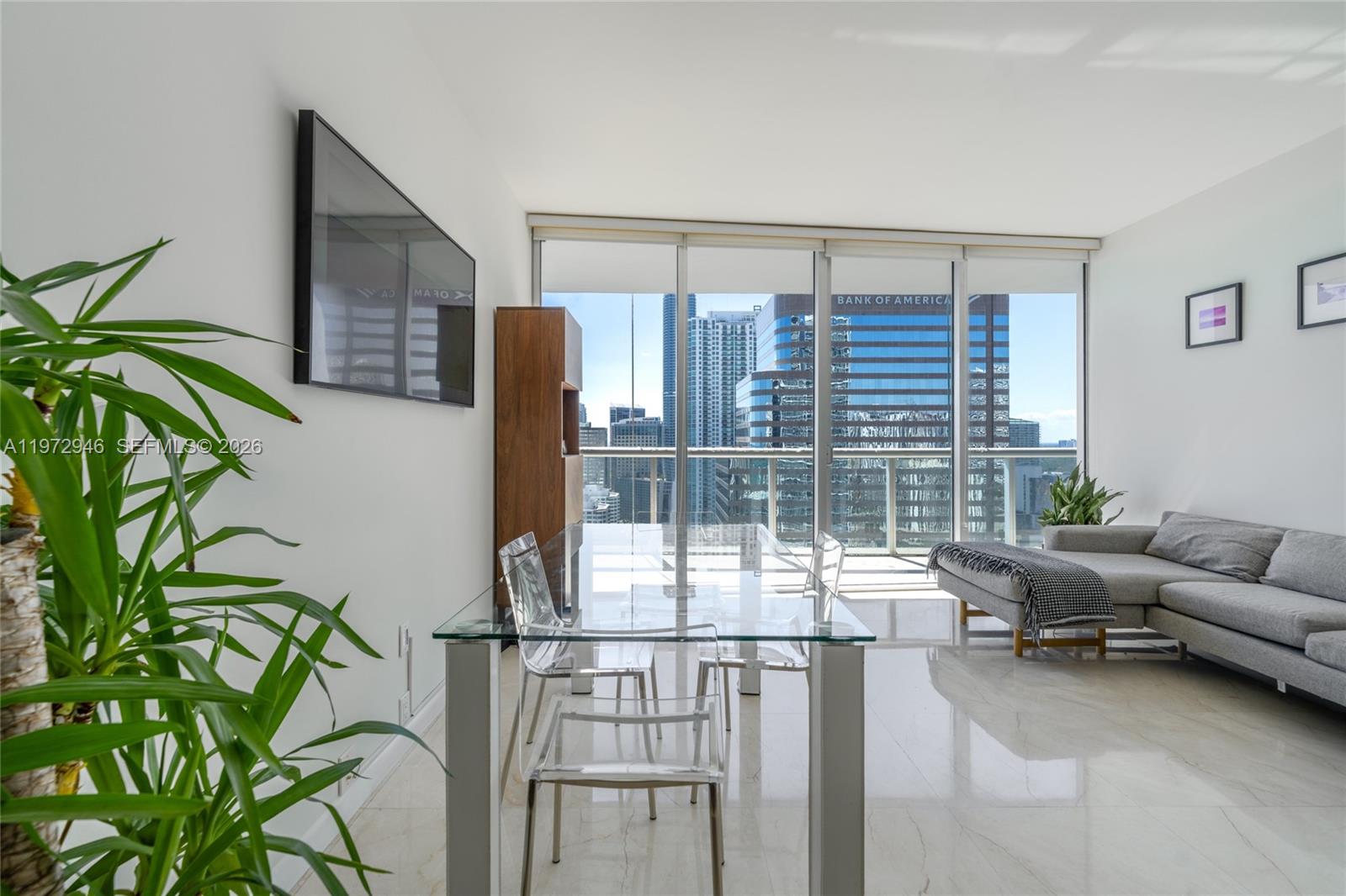 495 Brickell Ave #3211, Miami FL 33131