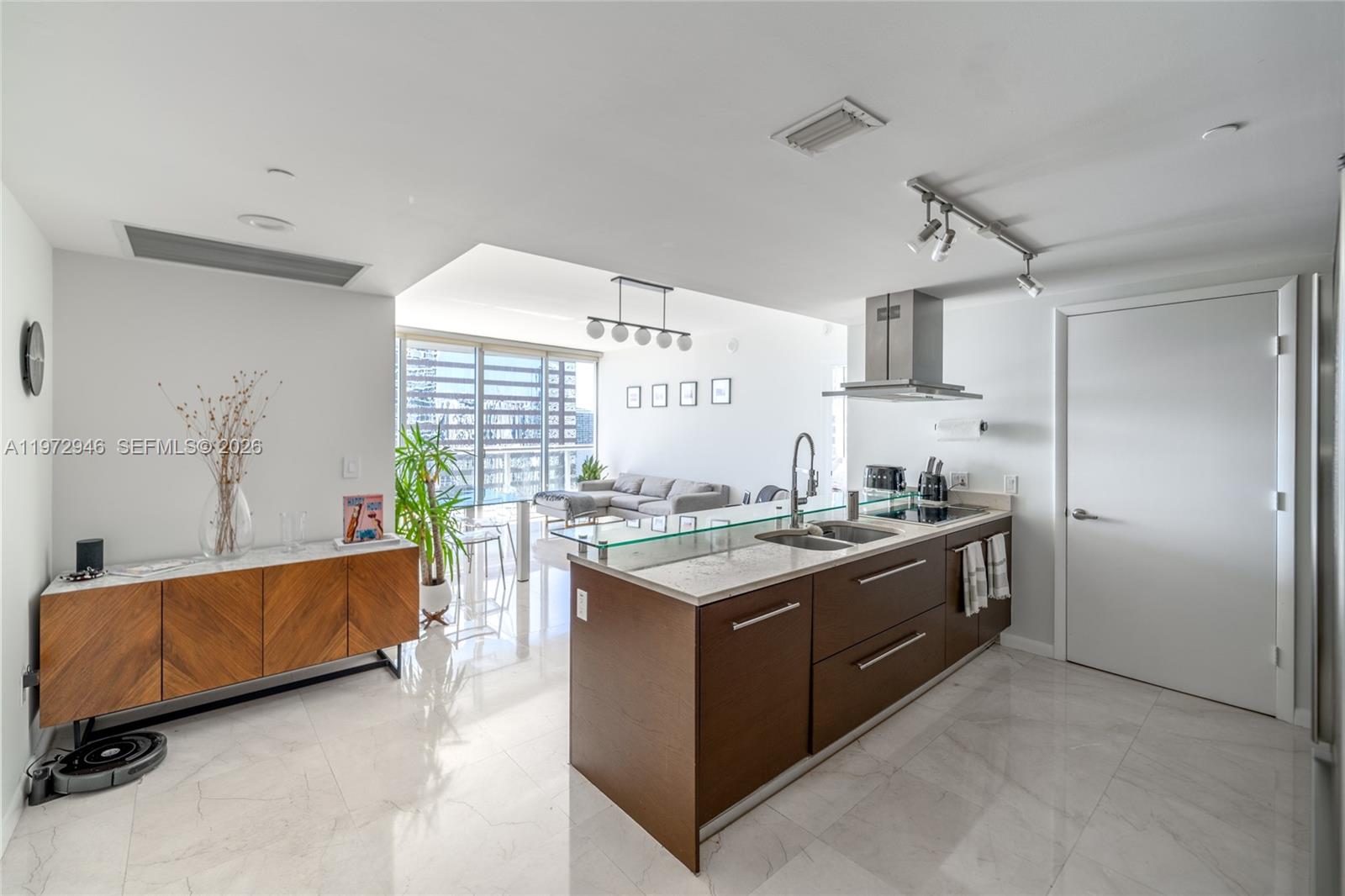 495 Brickell Ave #3211, Miami FL 33131