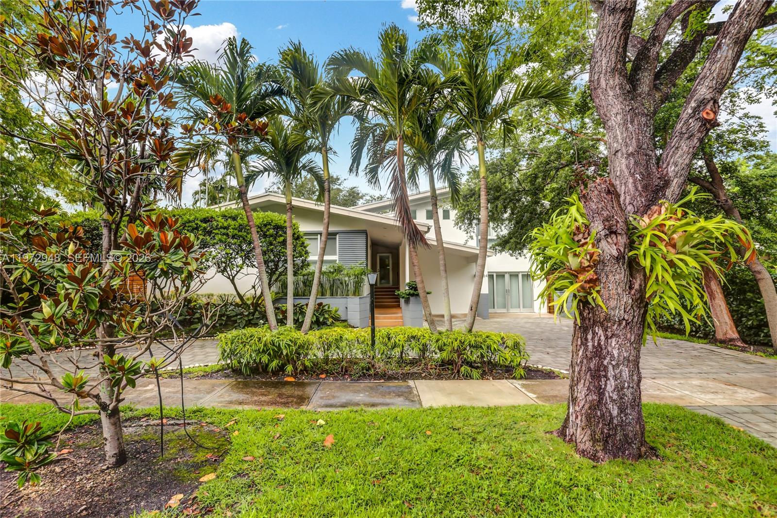 84 Bay Heights Dr, Miami FL 33133