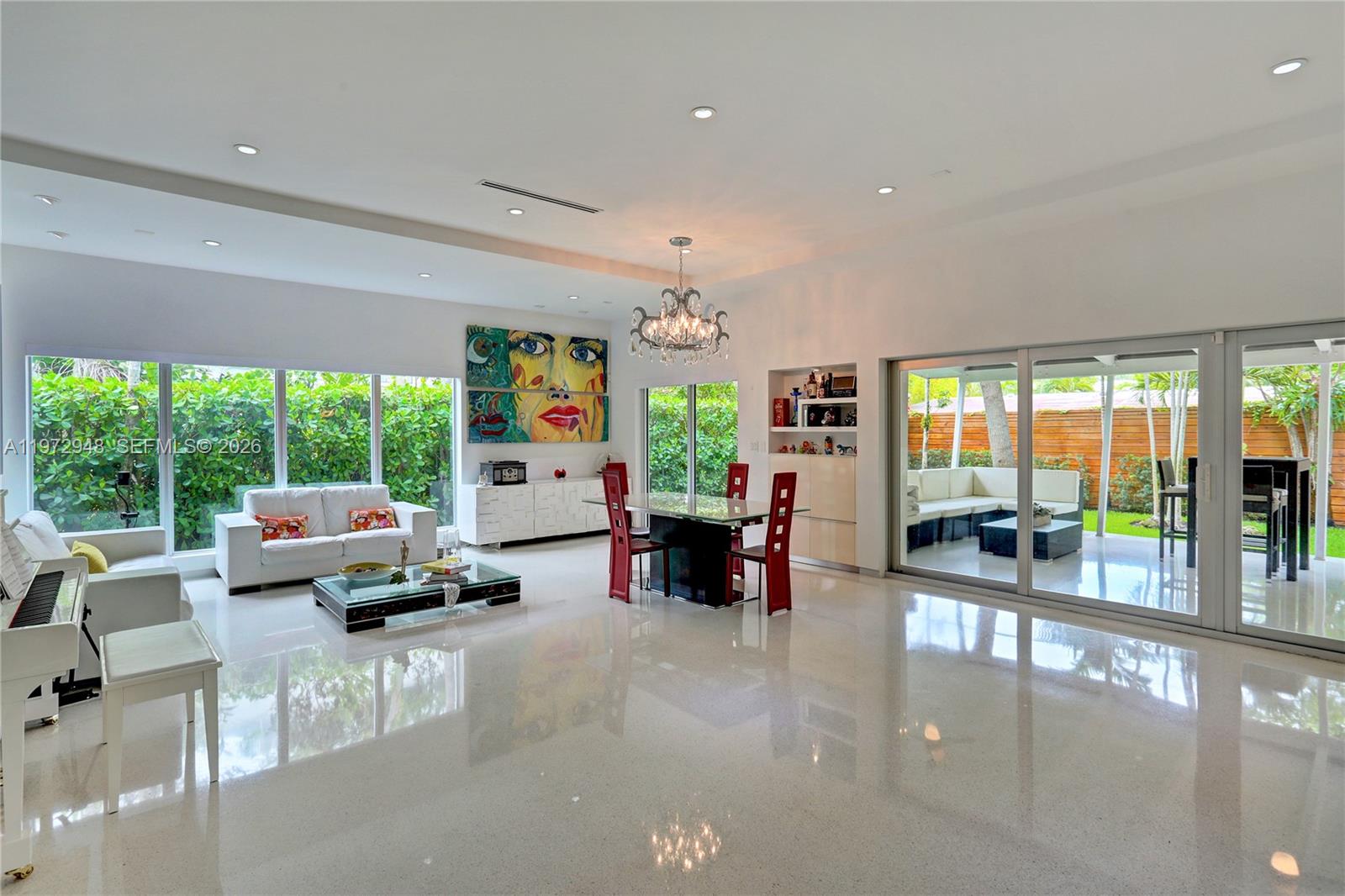 84 Bay Heights Dr, Miami FL 33133