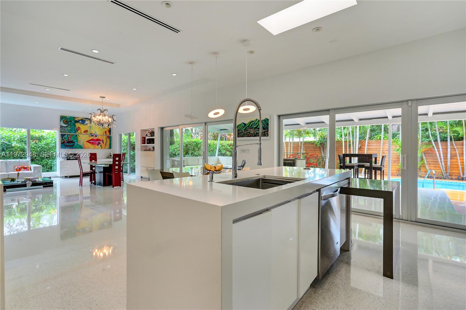 84 Bay Heights Dr, Miami FL 33133