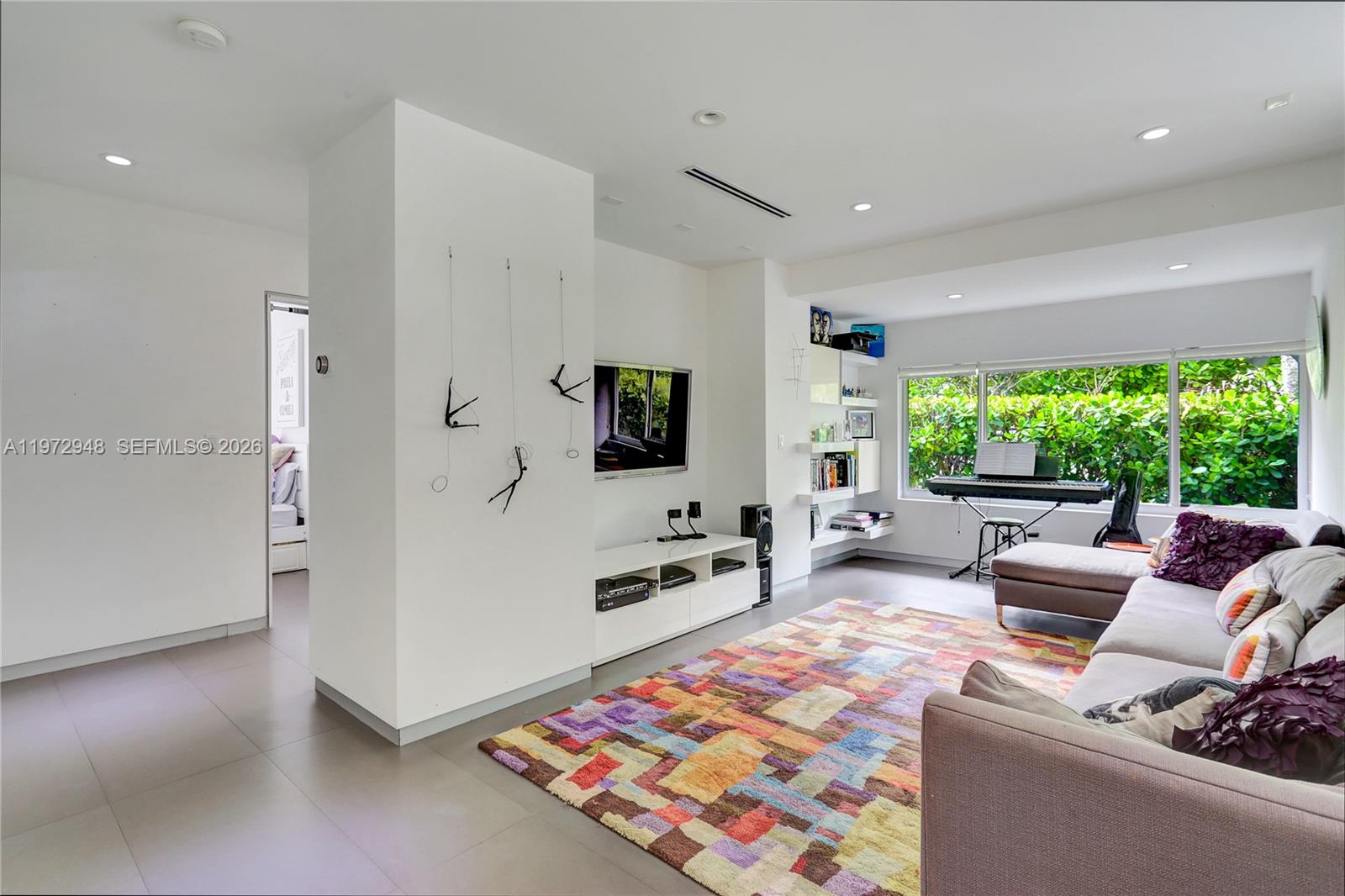 84 Bay Heights Dr, Miami FL 33133