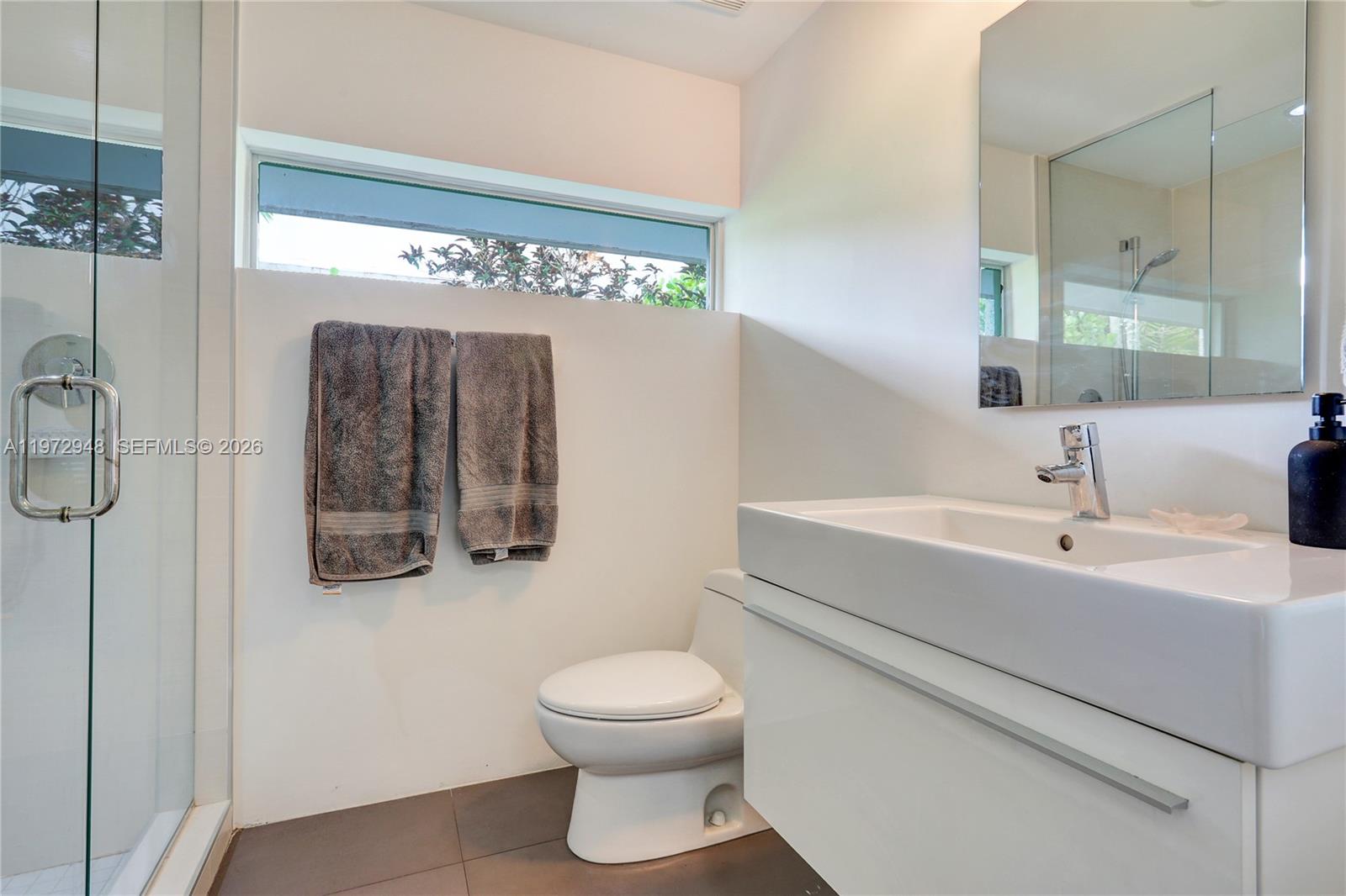 84 Bay Heights Dr, Miami FL 33133