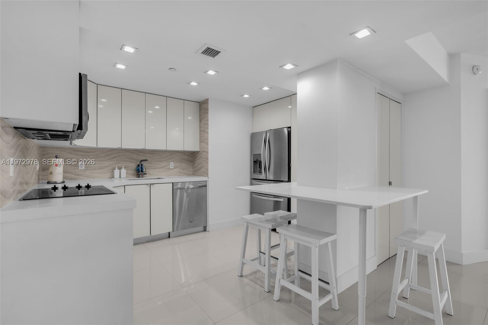 1000 West Ave #721, Miami Beach FL 33139