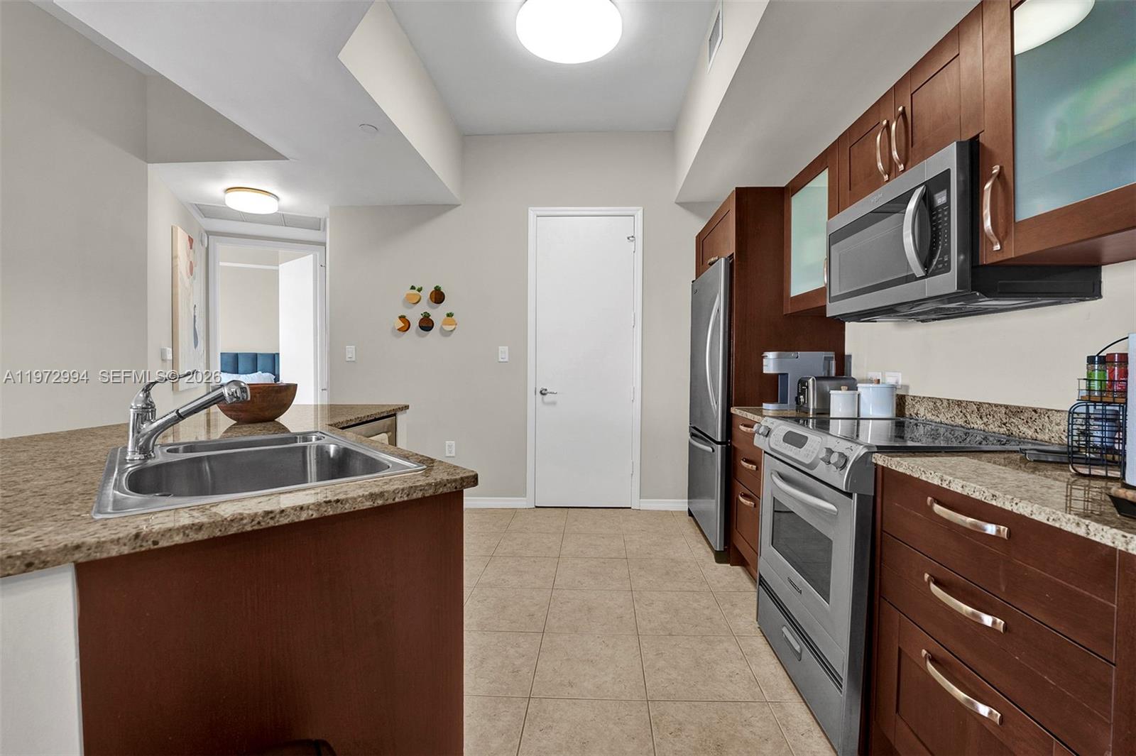 20000 E Country Club Dr #PH06, Aventura FL 33180