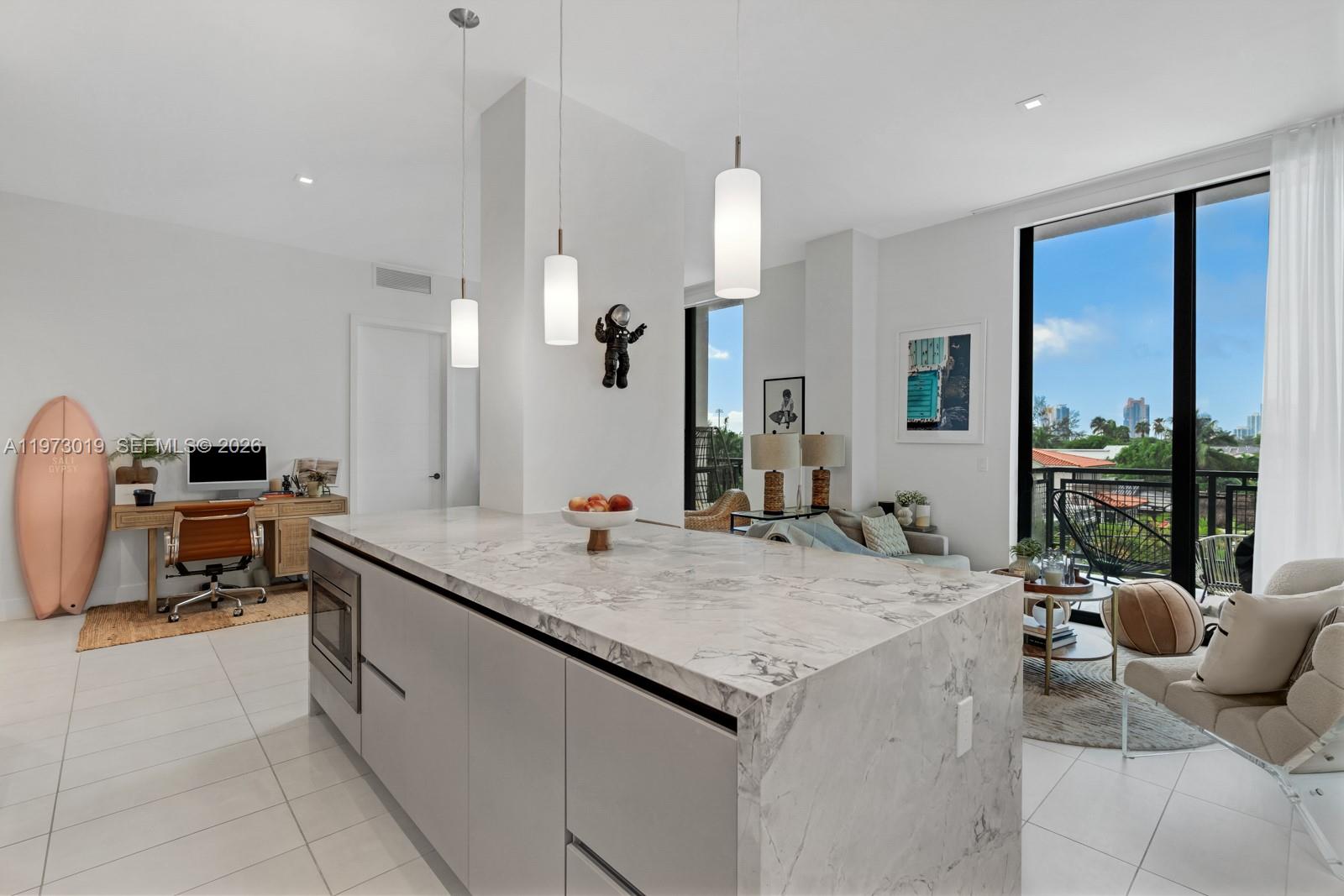 1030 15th St #PH3, Miami Beach FL 33139