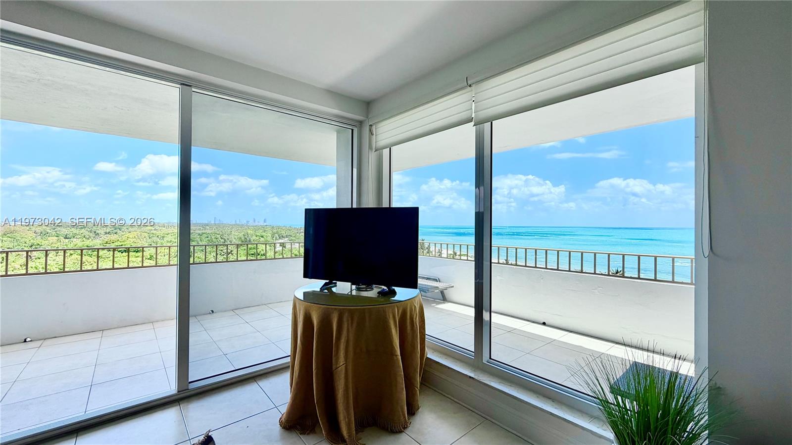 177 Ocean Lane Dr #1008, Key Biscayne FL 33149