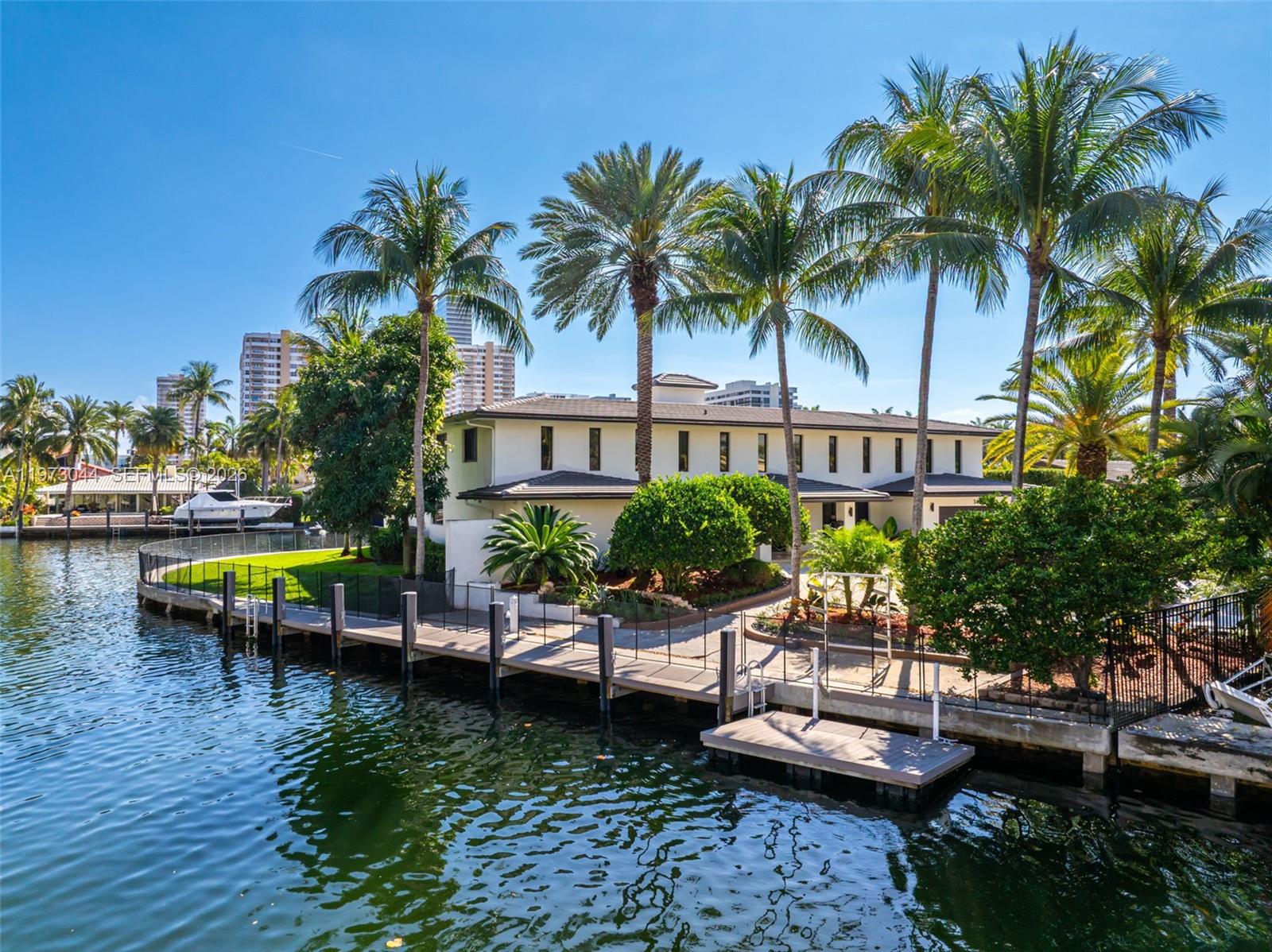 501 Hibiscus Dr, Hallandale Beach FL 33009