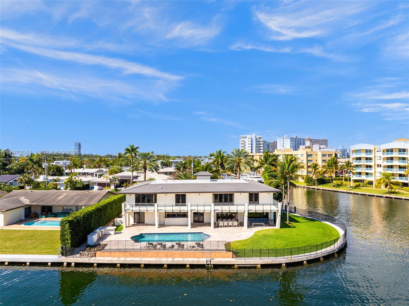 501 Hibiscus Dr, Hallandale Beach FL 33009
