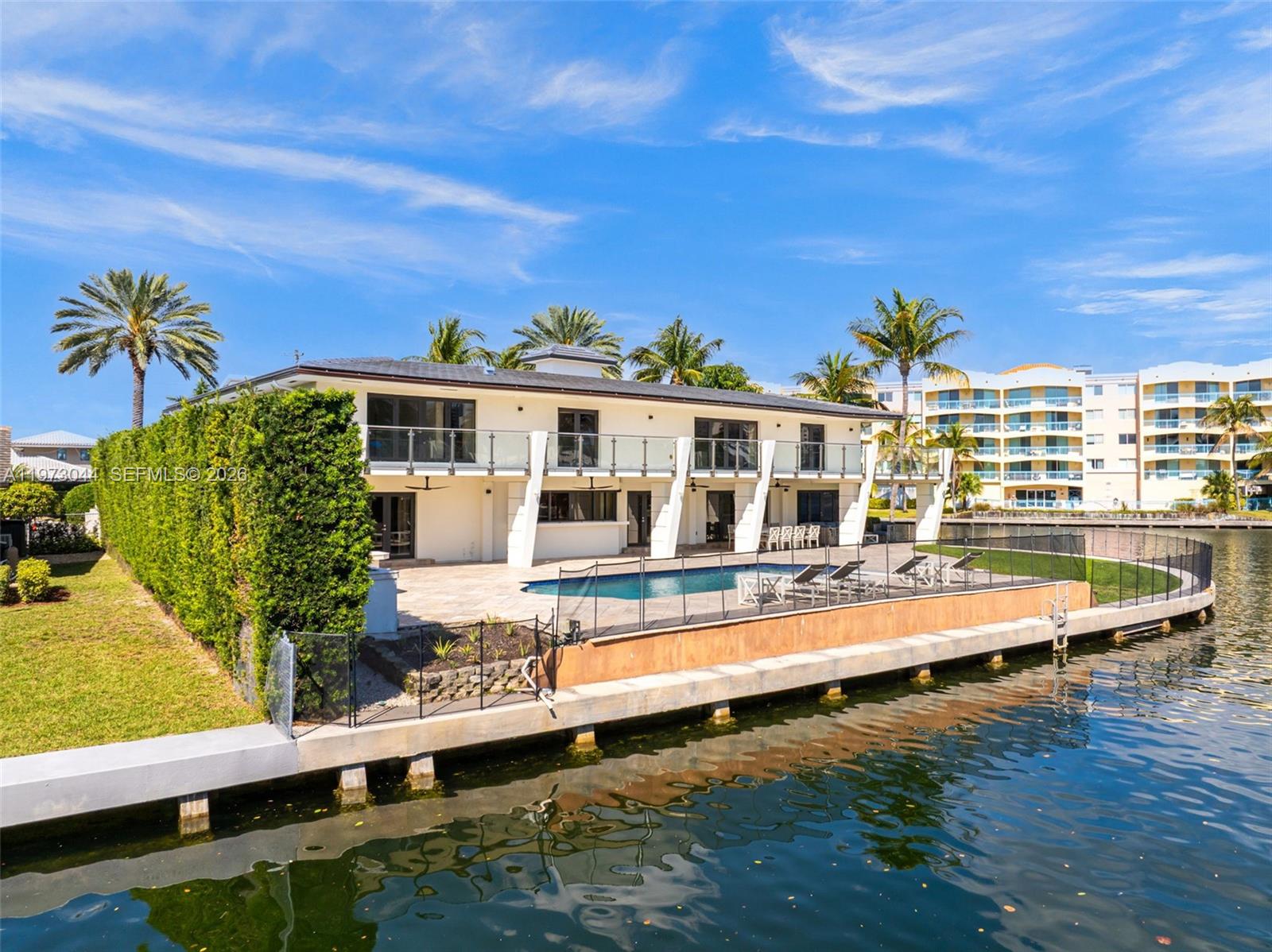 501 Hibiscus Dr, Hallandale Beach FL 33009