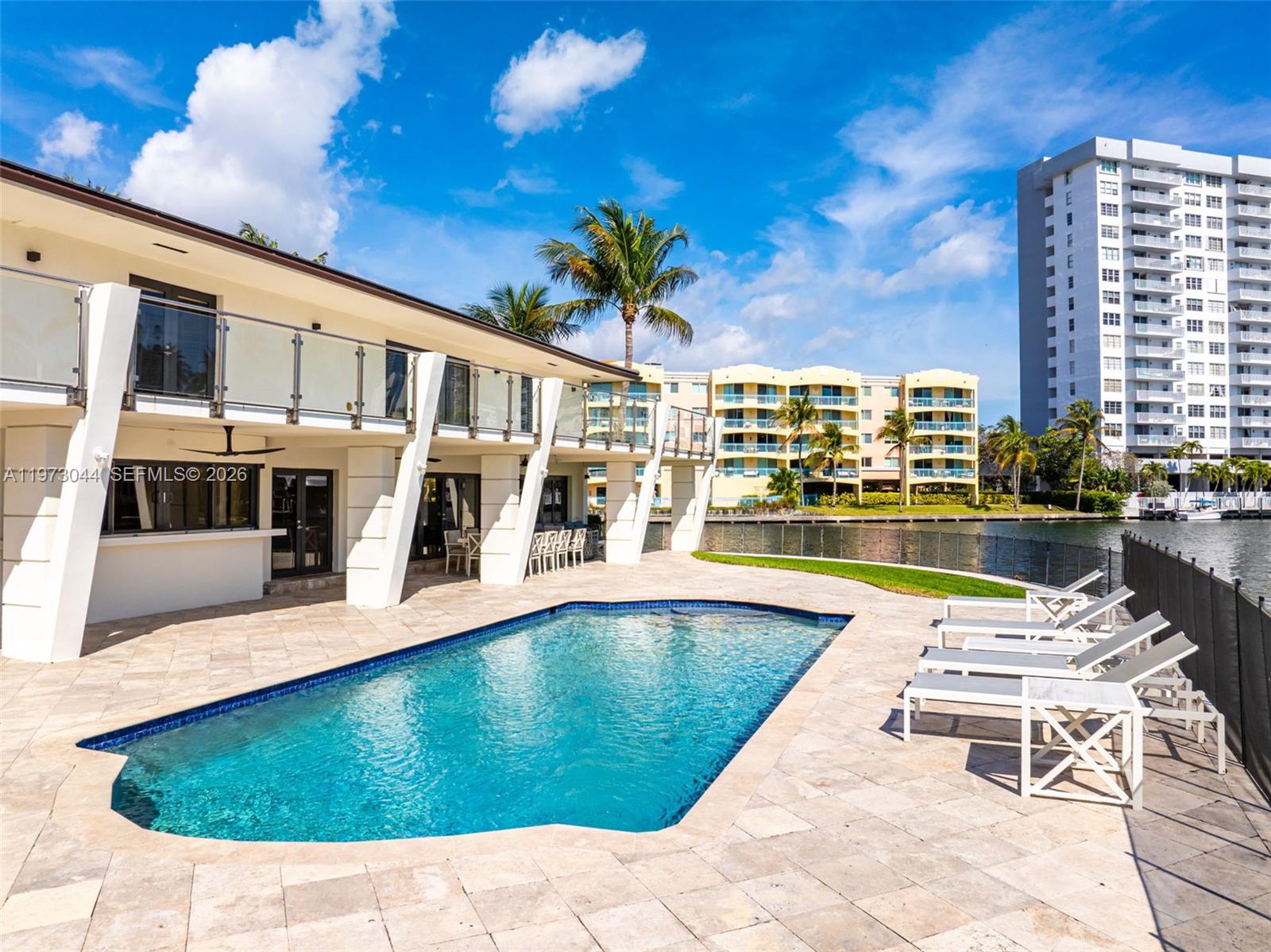 501 Hibiscus Dr, Hallandale Beach FL 33009
