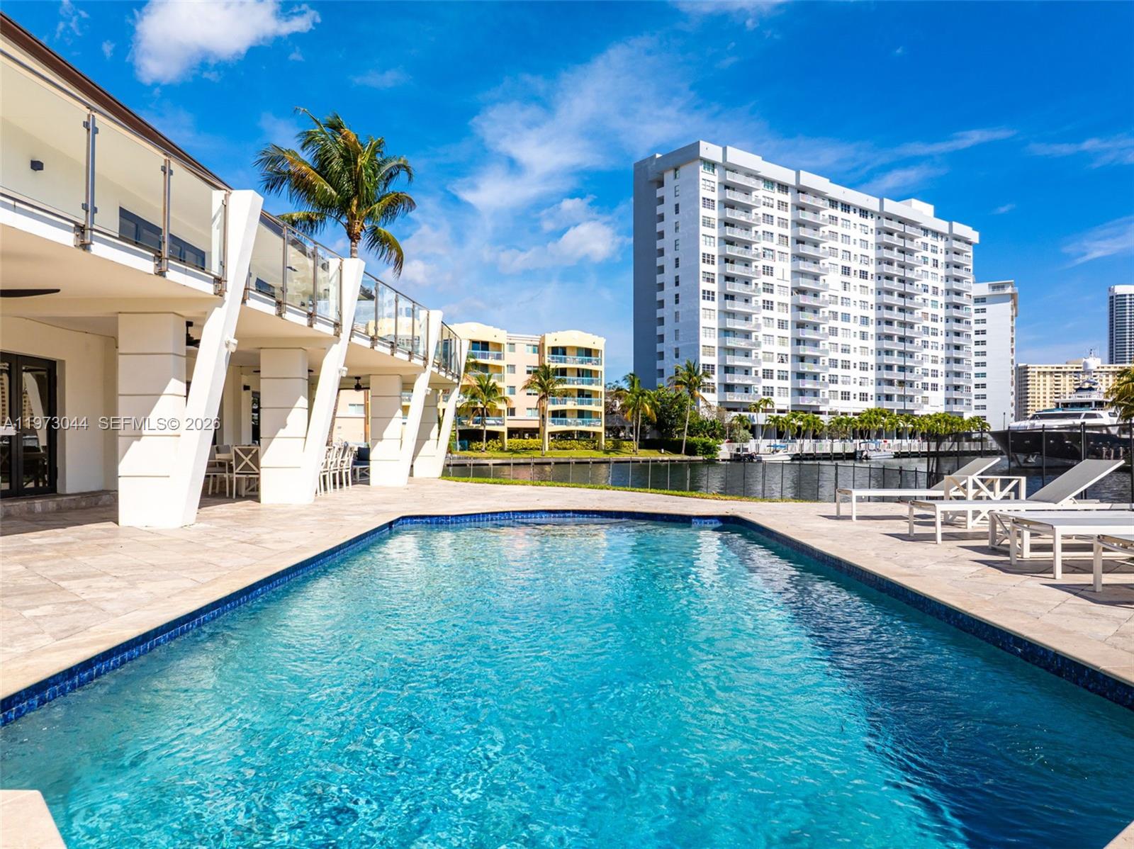 501 Hibiscus Dr, Hallandale Beach FL 33009