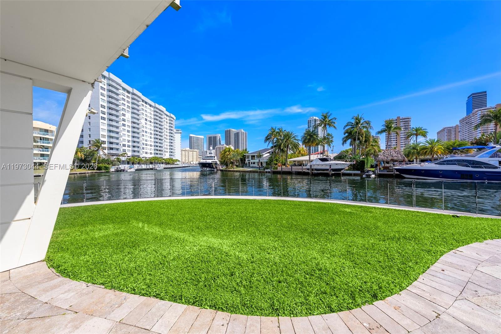 501 Hibiscus Dr, Hallandale Beach FL 33009