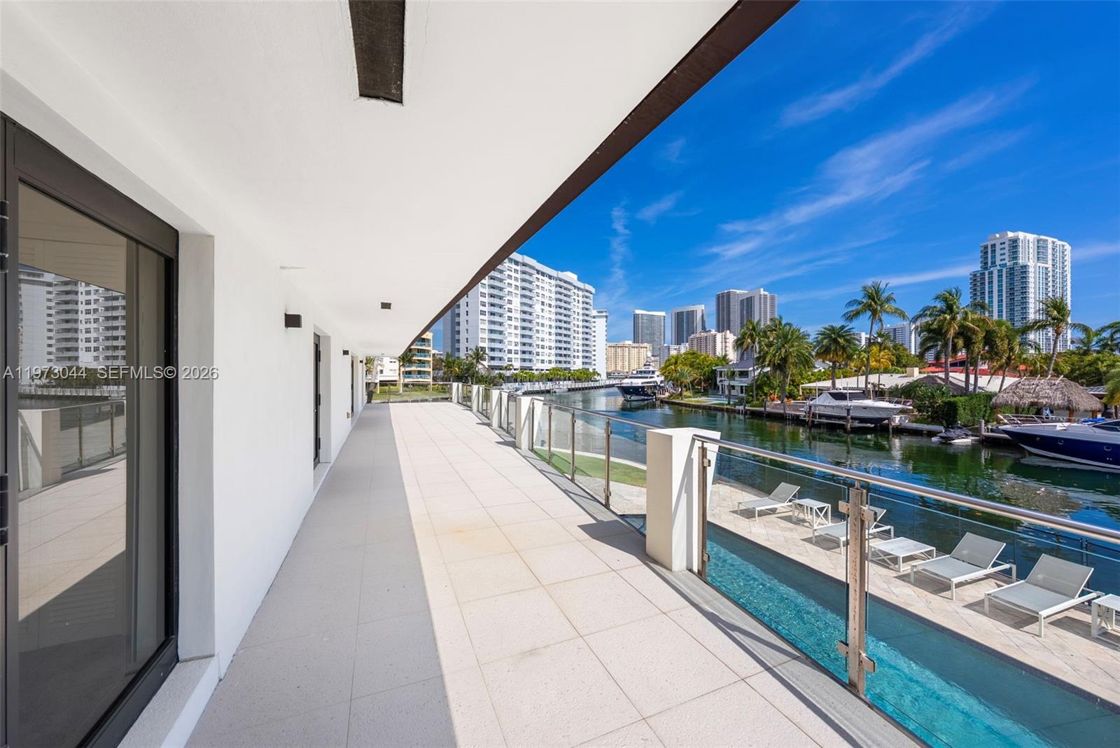 501 Hibiscus Dr, Hallandale Beach FL 33009