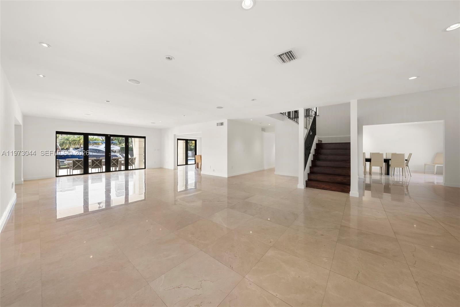 501 Hibiscus Dr, Hallandale Beach FL 33009