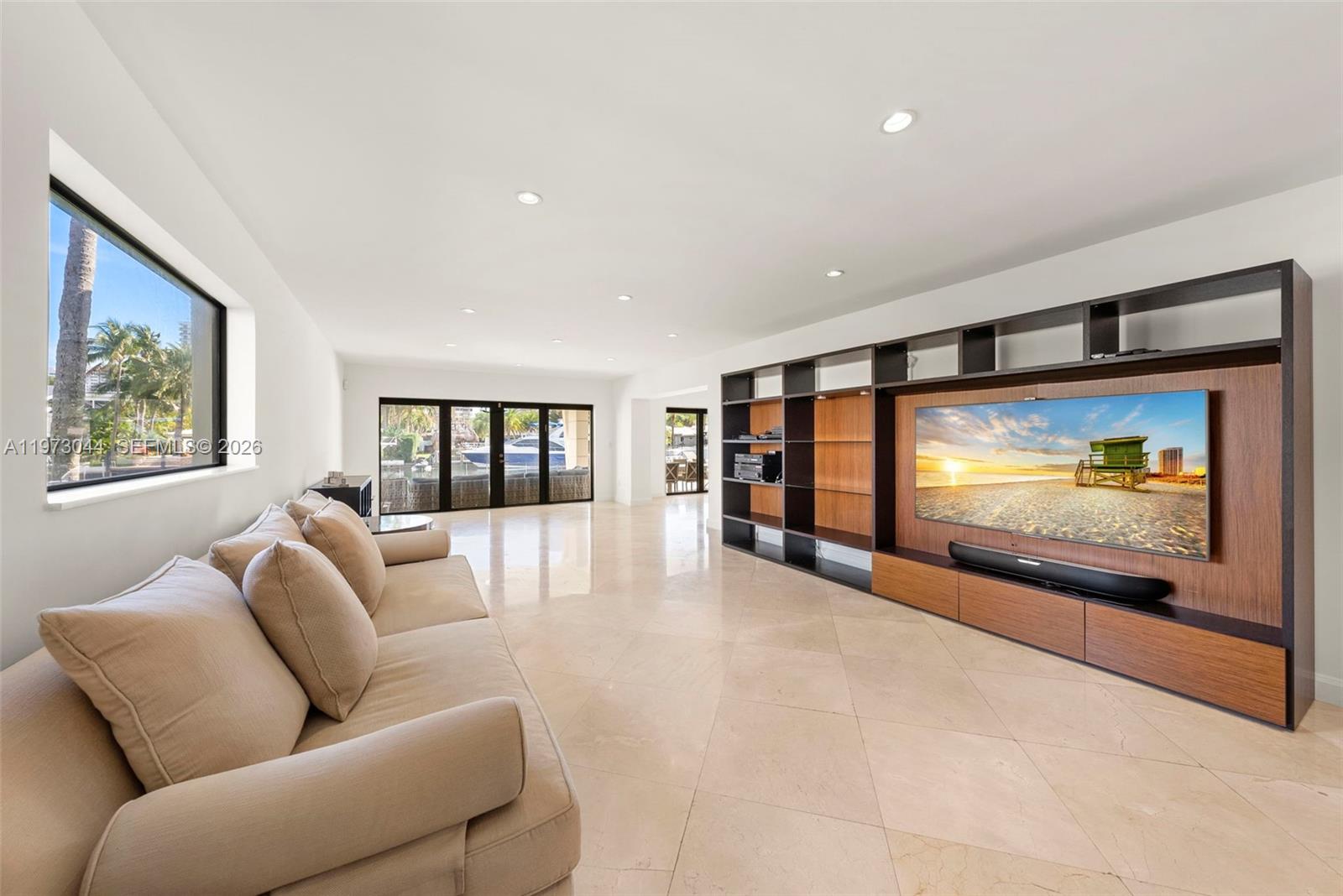 501 Hibiscus Dr, Hallandale Beach FL 33009